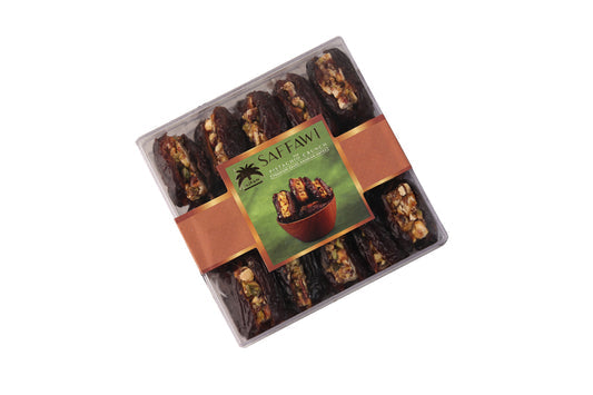 organic safawi dates with pistachios crunch saudi arabia dates